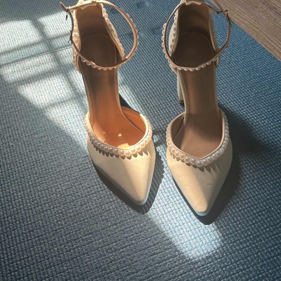 White Pearled Heels - Picture 2 of 5